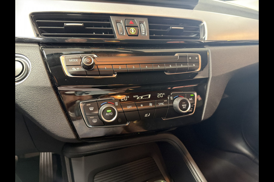 BMW X1 xDrive25e Executive CAMERA/NAVI/HEAD-UP