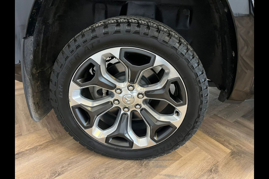 Dodge Ram 1500 5.7 V8 4x4 Crew Cab Longhorn|NAP|HUD|PANO|LUCHTVERING|