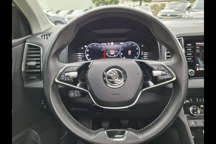 Škoda Karoq 1.0 TSI Ambition * Panoramadak * Camera * Adaptieve Cruise Control *