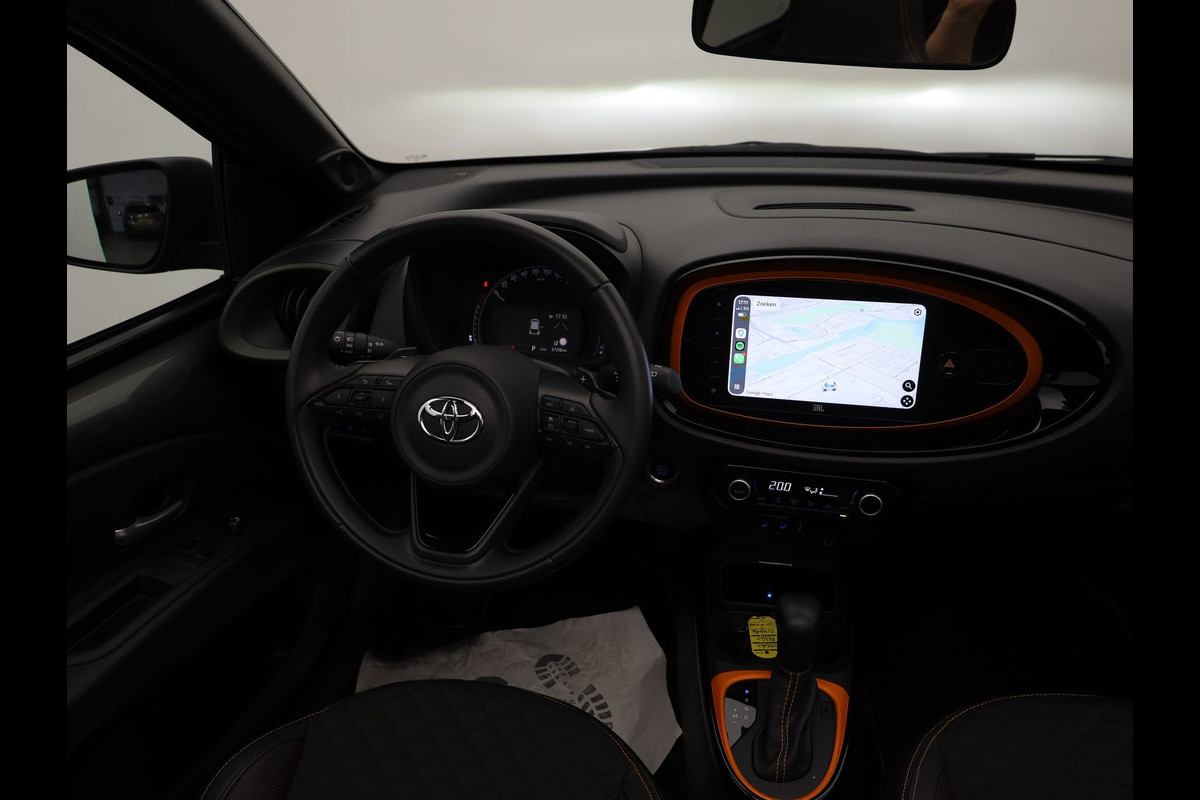Toyota Aygo X 1.0 VVT-i S-CVT Limited | Vouwdak | Keyless | JBL | Stoel verw. | Camera | Prijs Rijklaar!!