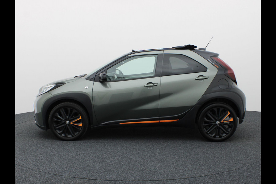 Toyota Aygo X 1.0 VVT-i S-CVT Limited | Vouwdak | Keyless | JBL | Stoel verw. | Camera | Prijs Rijklaar!!