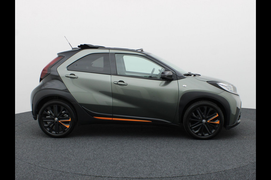 Toyota Aygo X 1.0 VVT-i S-CVT Limited | Vouwdak | Keyless | JBL | Stoel verw. | Camera | Prijs Rijklaar!!