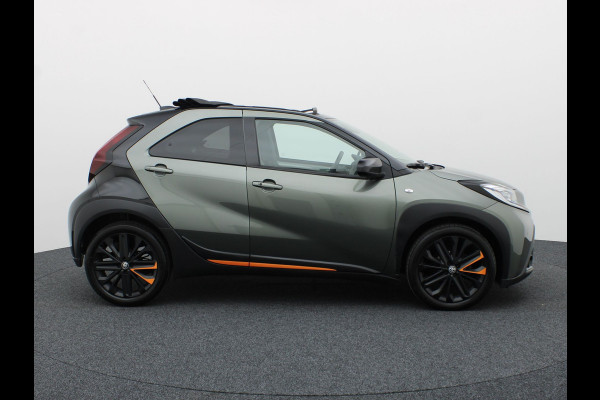 Toyota Aygo X 1.0 VVT-i S-CVT Limited | Vouwdak | Keyless | JBL | Stoel verw. | Camera | Prijs Rijklaar!!