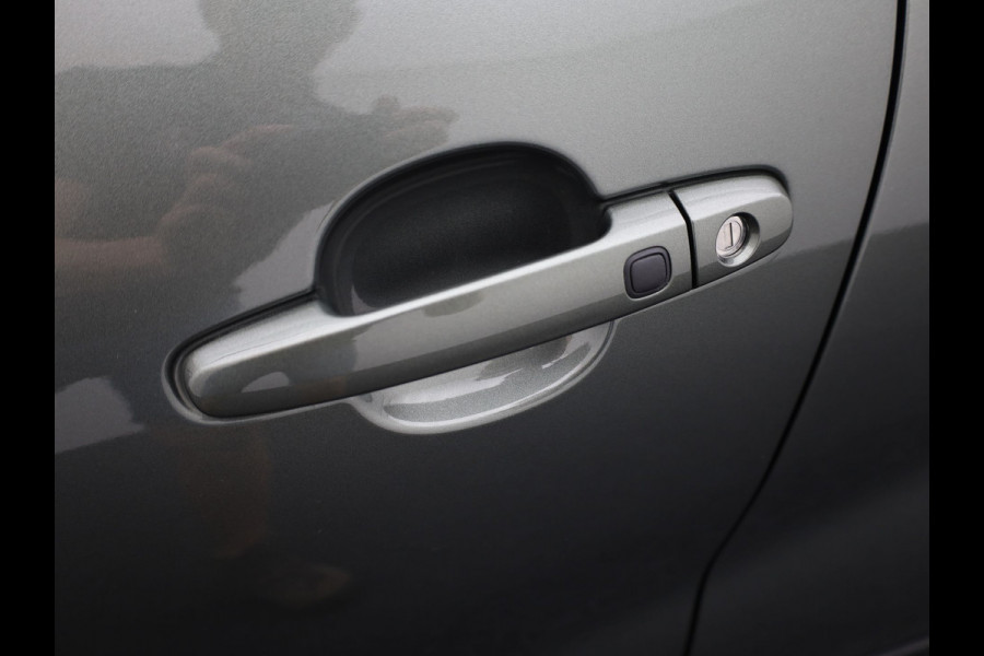 Toyota Aygo X 1.0 VVT-i S-CVT Limited | Vouwdak | Keyless | JBL | Stoel verw. | Camera | Prijs Rijklaar!!