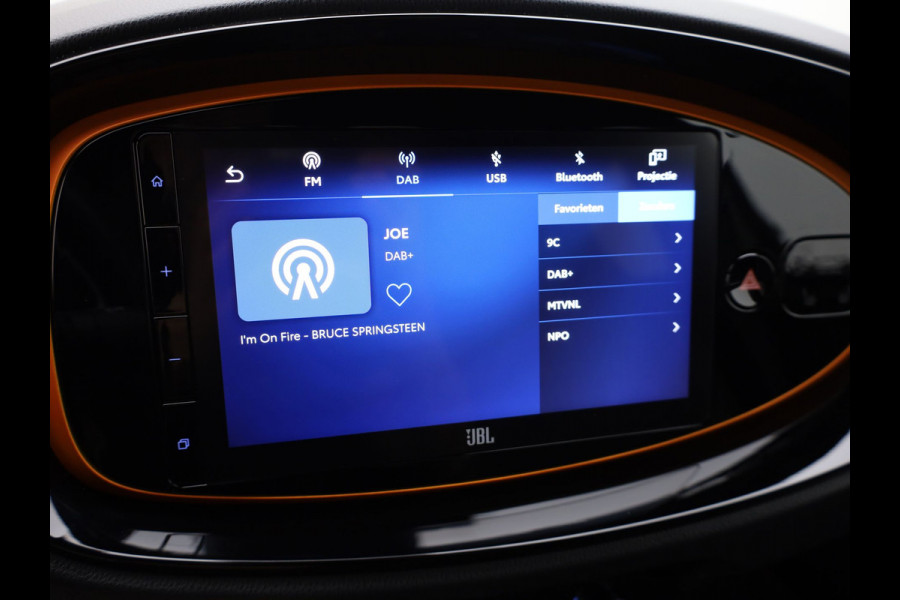 Toyota Aygo X 1.0 VVT-i S-CVT Limited | Vouwdak | Keyless | JBL | Stoel verw. | Camera | Prijs Rijklaar!!