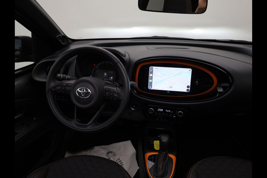 Toyota Aygo X 1.0 VVT-i S-CVT Limited | Vouwdak | Keyless | JBL | Stoel verw. | Camera | Prijs Rijklaar!!