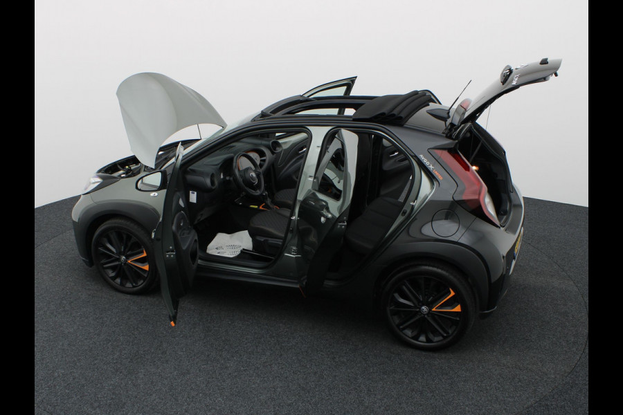 Toyota Aygo X 1.0 VVT-i S-CVT Limited | Vouwdak | Keyless | JBL | Stoel verw. | Camera | Prijs Rijklaar!!