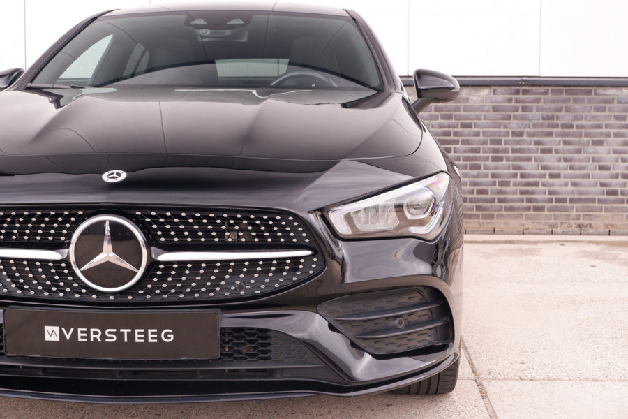 Mercedes-Benz CLA-Klasse Shooting Brake 250 e AMG Line | Panoramadak | Elek. Trekhaak | Sfeerverlichting | Widescreen | Carplay | LED