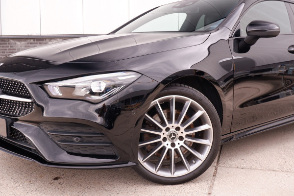 Mercedes-Benz CLA-Klasse Shooting Brake 250 e AMG Line | Panoramadak | Elek. Trekhaak | Sfeerverlichting | Widescreen | Carplay | LED