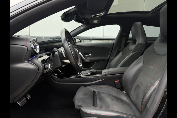 Mercedes-Benz CLA-Klasse Shooting Brake 250 e AMG Line | Panoramadak | Elek. Trekhaak | Sfeerverlichting | Widescreen | Carplay | LED