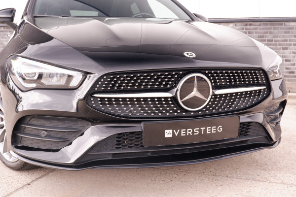 Mercedes-Benz CLA-Klasse Shooting Brake 250 e AMG Line | Panoramadak | Elek. Trekhaak | Sfeerverlichting | Widescreen | Carplay | LED