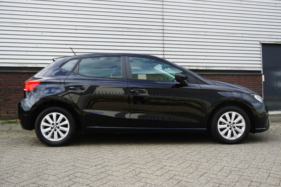Seat Ibiza 1.0 TSI Style Business Intense/CARPLAY/CAMERA!