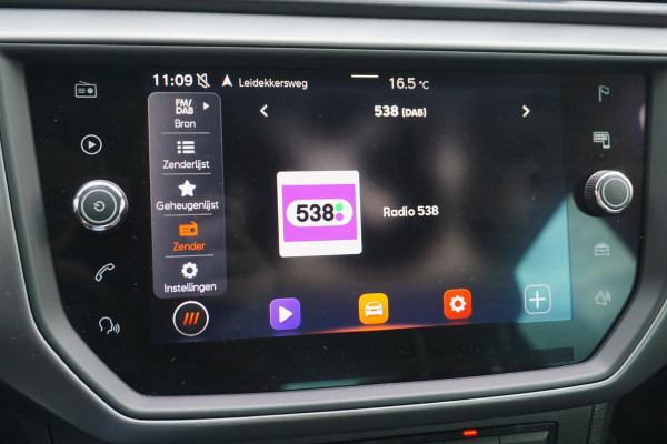 Seat Ibiza 1.0 TSI Style Business Intense/CARPLAY/CAMERA!