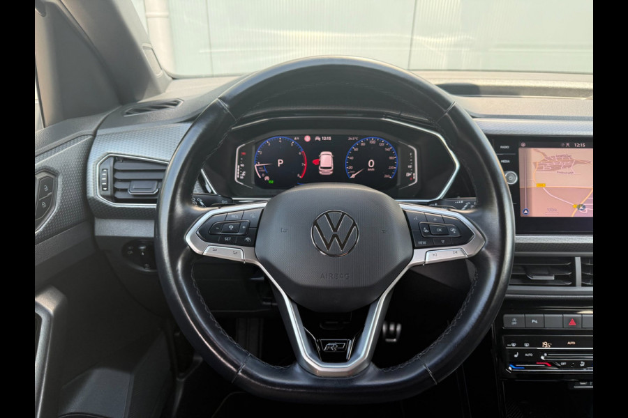 Volkswagen T-Cross 1.5 TSI DSG * R-Line * AUTOMAAT * Parkeercamera * Navigatiesysteem * Stoelverwarming *
