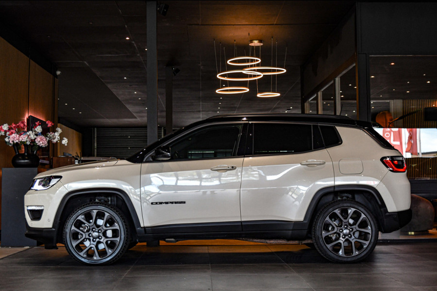 Jeep Compass 4xe 240 Plug-in Hybrid Electric S, [SOH 97%], Leder, Memory, Camera, Stoelvent, Alpine, Keyless!