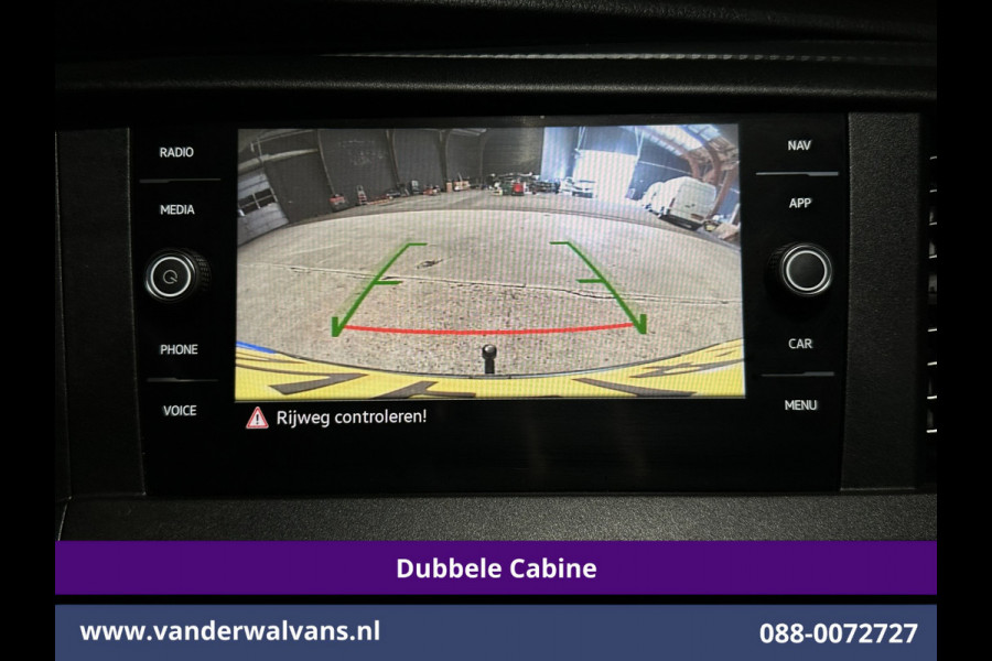 Volkswagen Transporter 2.0 TDI 150pk Automaat L2H1 Dubbele Cabine Euro6 Airco | 6-Zits | Camera | Navigatie | Apple Carplay | Cruisecontrol Android Auto, Stoelverwarming, 2500kg Trekhaak, Achterklep