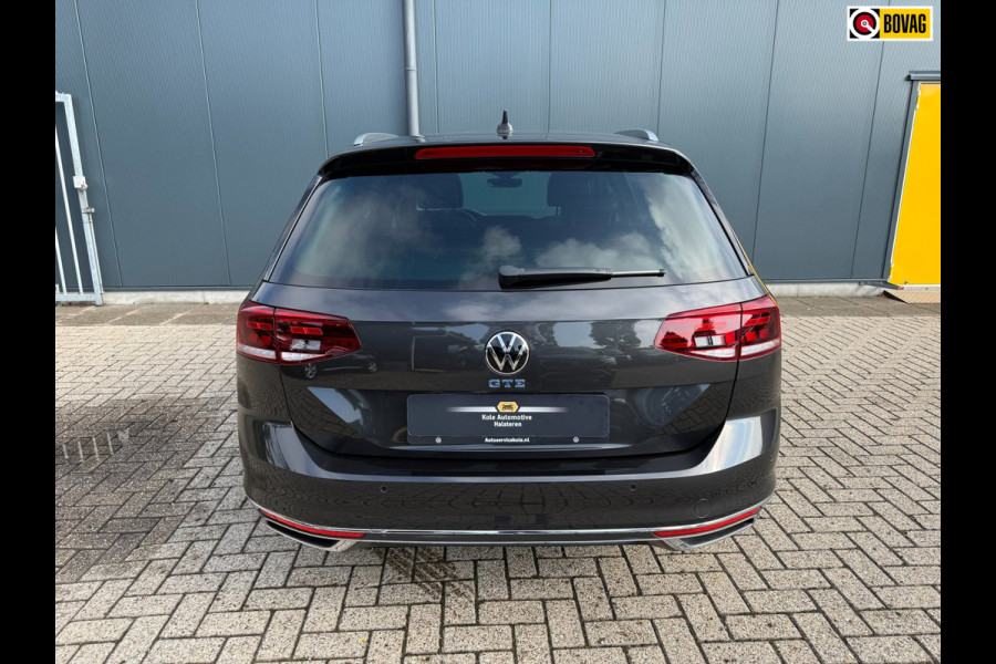 Volkswagen Passat Variant 1.4 TSI PHEV GTE * Panoramadak * AUTOMAAT * Navigatiesysteem * 18 Inch Velgen *