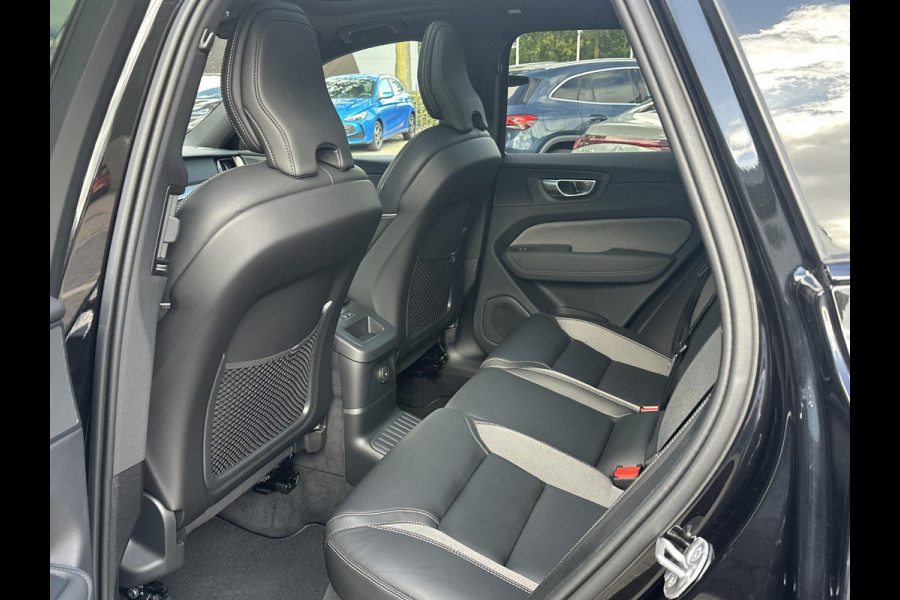 Volvo XC60 2.0 T8 Plug-in hybrid AWD Plus Black Edition VAN: 59.900,- ND: 56.877,- UW HERSTVOORDEEL: 2.023,- | TREKHAAK | DEALER ONDERHOUDEN | HEAD UP | 360CAMERA | FABR. GARANTIE! |