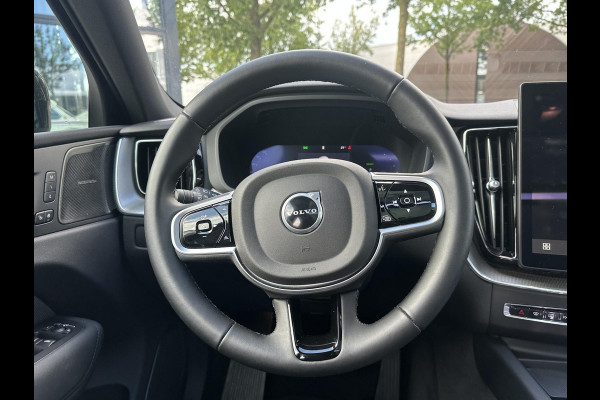 Volvo XC60 2.0 T8 Plug-in hybrid AWD Plus Black Edition VAN: 59.900,- ND: 56.877,- UW HERSTVOORDEEL: 2.023,- | TREKHAAK | DEALER ONDERHOUDEN | HEAD UP | 360CAMERA | FABR. GARANTIE! |