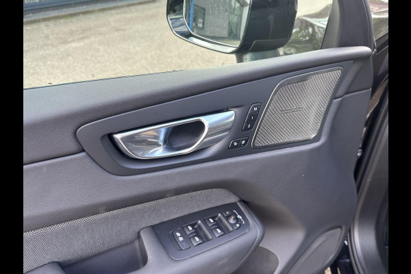 Volvo XC60 2.0 T8 Plug-in hybrid AWD Plus Black Edition VAN: 59.900,- ND: 56.877,- UW HERSTVOORDEEL: 2.023,- | TREKHAAK | DEALER ONDERHOUDEN | HEAD UP | 360CAMERA | FABR. GARANTIE! |