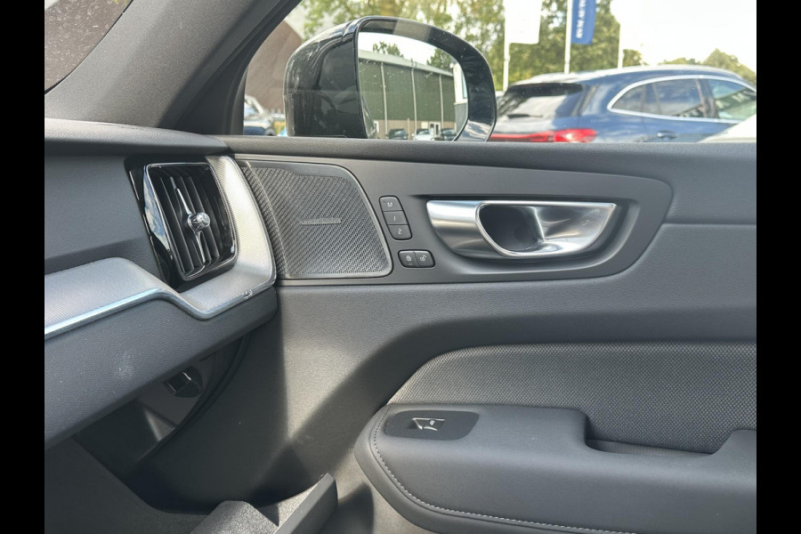 Volvo XC60 2.0 T8 Plug-in hybrid AWD Plus Black Edition VAN: 59.900,- ND: 56.877,- UW HERSTVOORDEEL: 2.023,- | TREKHAAK | DEALER ONDERHOUDEN | HEAD UP | 360CAMERA | FABR. GARANTIE! |