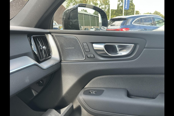 Volvo XC60 2.0 T8 Plug-in hybrid AWD Plus Black Edition VAN: 59.900,- ND: 56.877,- UW HERSTVOORDEEL: 2.023,- | TREKHAAK | DEALER ONDERHOUDEN | HEAD UP | 360CAMERA | FABR. GARANTIE! |