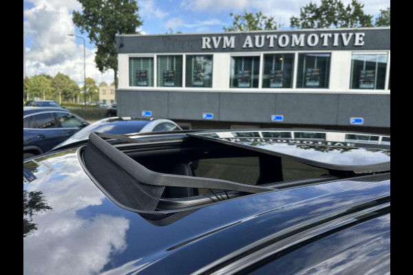 Volvo XC60 2.0 T8 Plug-in hybrid AWD Plus Black Edition VAN: 59.900,- ND: 56.877,- UW HERSTVOORDEEL: 2.023,- | TREKHAAK | DEALER ONDERHOUDEN | HEAD UP | 360CAMERA | FABR. GARANTIE! |