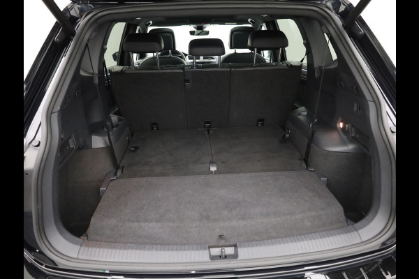 Volkswagen Tiguan Allspace 1.5 TSI Highline Business R 7p. | R-Line | Pano | 360 Camera | Keyless | Dynaudio | Trekhaak wegkl. | Prijs Rijklaar!!