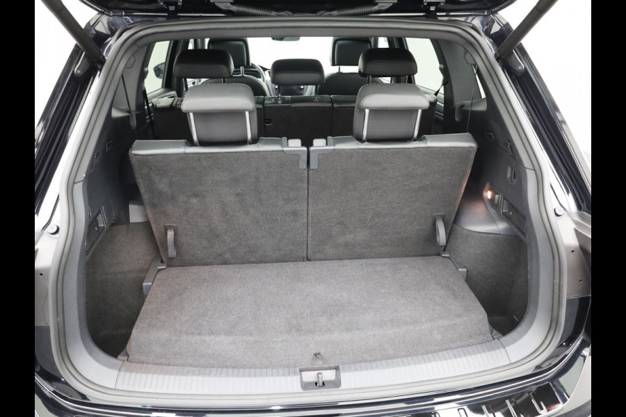 Volkswagen Tiguan Allspace 1.5 TSI Highline Business R 7p. | R-Line | Pano | 360 Camera | Keyless | Dynaudio | Trekhaak wegkl. | Prijs Rijklaar!!