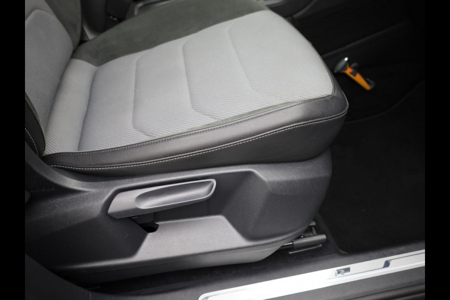 Volkswagen Tiguan Allspace 1.5 TSI Highline Business R 7p. | R-Line | Pano | 360 Camera | Keyless | Dynaudio | Trekhaak wegkl. | Prijs Rijklaar!!