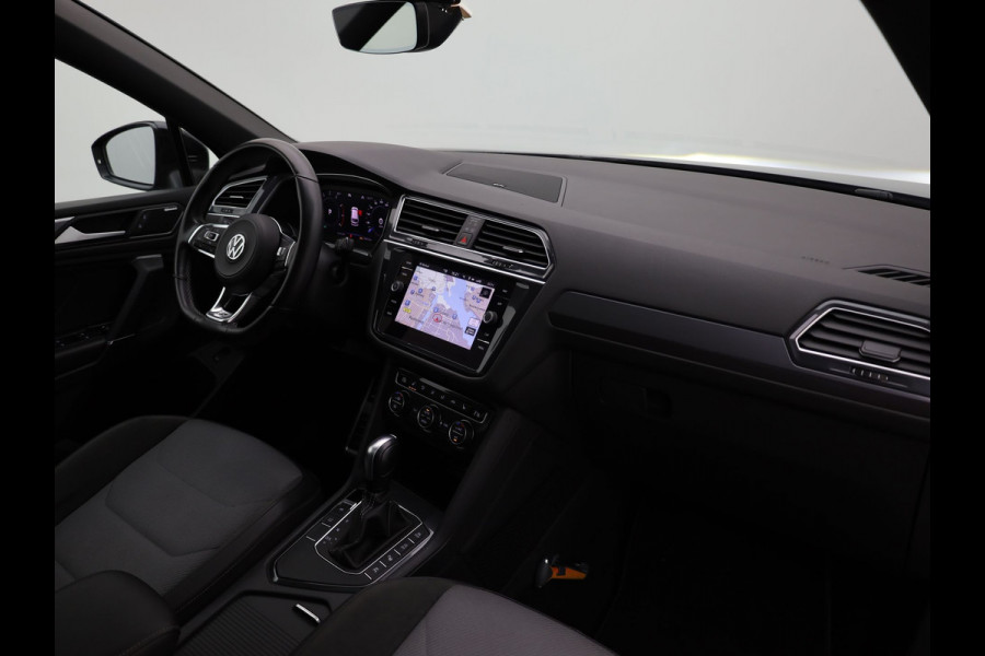 Volkswagen Tiguan Allspace 1.5 TSI Highline Business R 7p. | R-Line | Pano | 360 Camera | Keyless | Dynaudio | Trekhaak wegkl. | Prijs Rijklaar!!