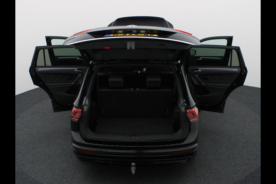 Volkswagen Tiguan Allspace 1.5 TSI Highline Business R 7p. | R-Line | Pano | 360 Camera | Keyless | Dynaudio | Trekhaak wegkl. | Prijs Rijklaar!!