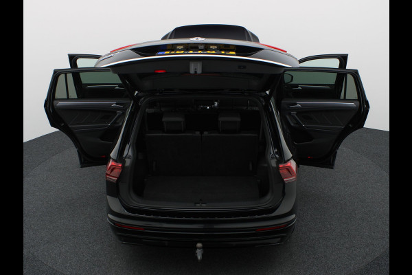 Volkswagen Tiguan Allspace 1.5 TSI Highline Business R 7p. | R-Line | Pano | 360 Camera | Keyless | Dynaudio | Trekhaak wegkl. | Prijs Rijklaar!!