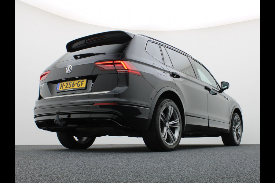 Volkswagen Tiguan Allspace 1.5 TSI Highline Business R 7p. | R-Line | Pano | 360 Camera | Keyless | Dynaudio | Trekhaak wegkl. | Prijs Rijklaar!!