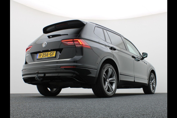 Volkswagen Tiguan Allspace 1.5 TSI Highline Business R 7p. | R-Line | Pano | 360 Camera | Keyless | Dynaudio | Trekhaak wegkl. | Prijs Rijklaar!!