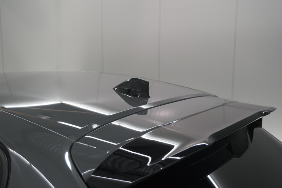 Peugeot 208 1.2 Hybrid 145 e-DCS6 GT | Alcantara Pakket | Camera | Apple Carplay | Stoelverwarming