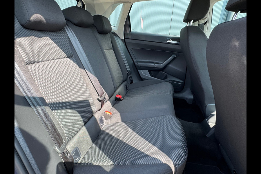 Volkswagen Polo 1.0 MPI Polo * Carplay * 34.000KM! * Airco * Multifunctioneel Stuur * Metallic *