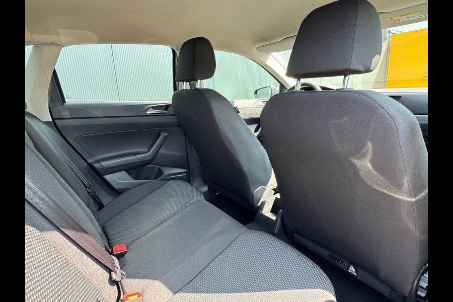 Volkswagen Polo 1.0 MPI Polo * Carplay * 34.000KM! * Airco * Multifunctioneel Stuur * Metallic *