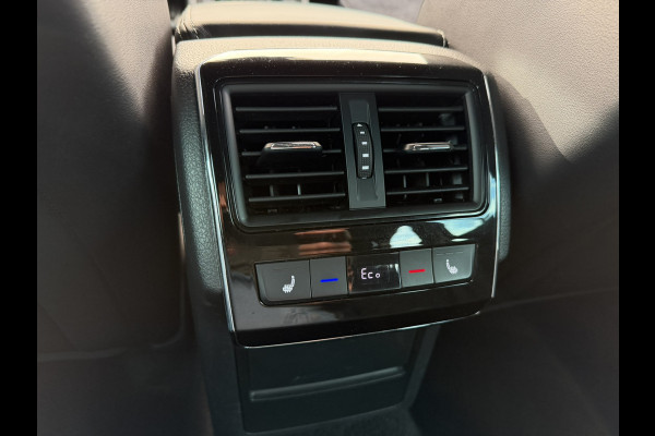 Škoda Superb Combi 1.4 TSI iV Sportline Business | Elek. Trekhaak | Memory | Sfeerverlichting | Carplay | Navi |
