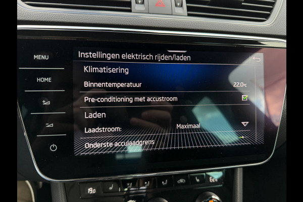 Škoda Superb Combi 1.4 TSI iV Sportline Business | Elek. Trekhaak | Memory | Sfeerverlichting | Carplay | Navi |