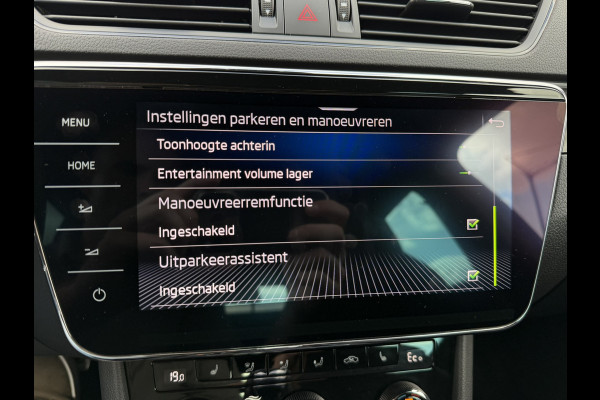 Škoda Superb Combi 1.4 TSI iV Sportline Business | Elek. Trekhaak | Memory | Sfeerverlichting | Carplay | Navi |