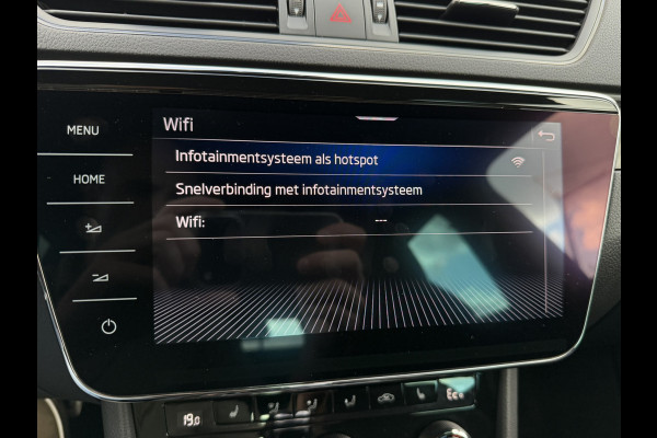 Škoda Superb Combi 1.4 TSI iV Sportline Business | Elek. Trekhaak | Memory | Sfeerverlichting | Carplay | Navi |