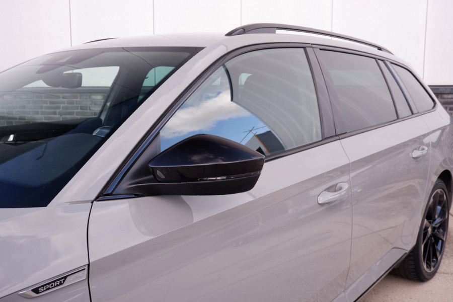 Škoda Superb Combi 1.4 TSI iV Sportline Business | Elek. Trekhaak | Memory | Sfeerverlichting | Carplay | Navi |