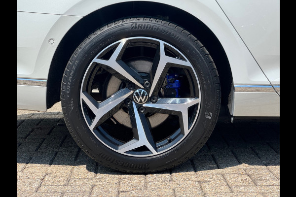 Volkswagen Passat Variant 1.4 TSI * Panoramadak * Navigatiesysteem * Trekhaak *