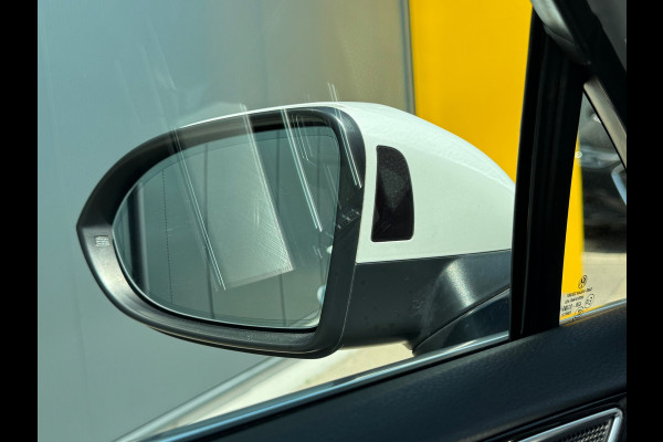 Volkswagen Passat Variant 1.4 TSI * Panoramadak * Navigatiesysteem * Trekhaak *