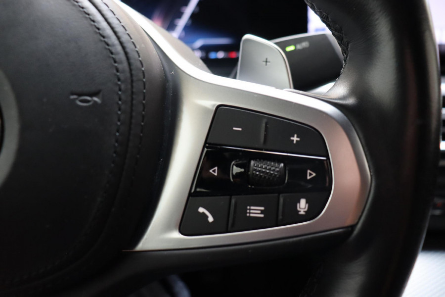 BMW 4 Serie Gran Coupé 420i High Executive M Sport Pakket Automaat / Widescreen Display / Adaptieve Cruise Control / Leder / 19 Inch / Head-Up Display / Shadow Line / Hifi / Stoelverwarming / Extra Getint Glas / Achteruitrijcamera
