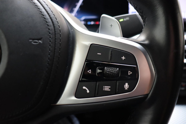 BMW 4 Serie Gran Coupé 420i High Executive M Sport Pakket Automaat / Widescreen Display / Adaptieve Cruise Control / Leder / 19 Inch / Head-Up Display / Shadow Line / Hifi / Stoelverwarming / Extra Getint Glas / Achteruitrijcamera