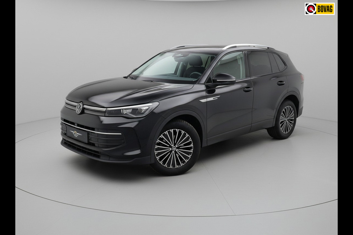 Volkswagen Tiguan 1.5 eTSI 'Goal' * TREKHAAK * 360Gr camera * Sideassistent * Navigatiesysteem *