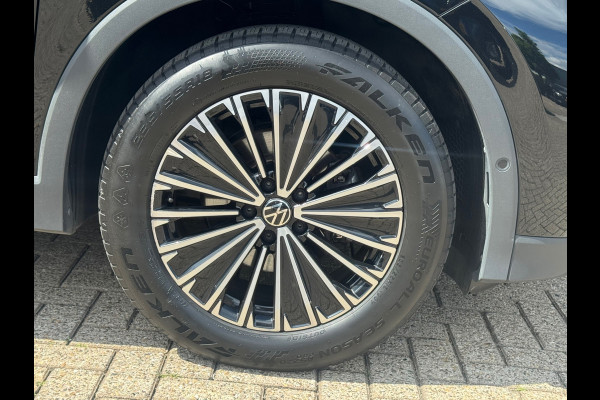 Volkswagen Tiguan 1.5 eTSI 'Goal' * TREKHAAK * 360Gr camera * Sideassistent * Navigatiesysteem *