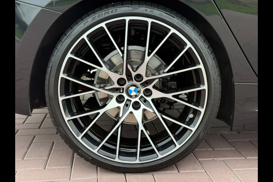 BMW 3-serie 320i High Executive / M Sport / Leder / 20inch M-Performance / 256PK Mosselman